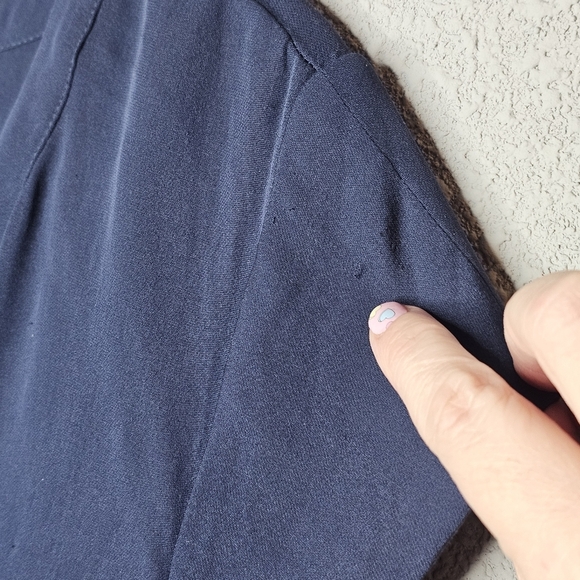 Joie Silk Top Womens Small Navy Blue V Neck Light Airy Flowy Classic Capsule - Picture 6 of 13